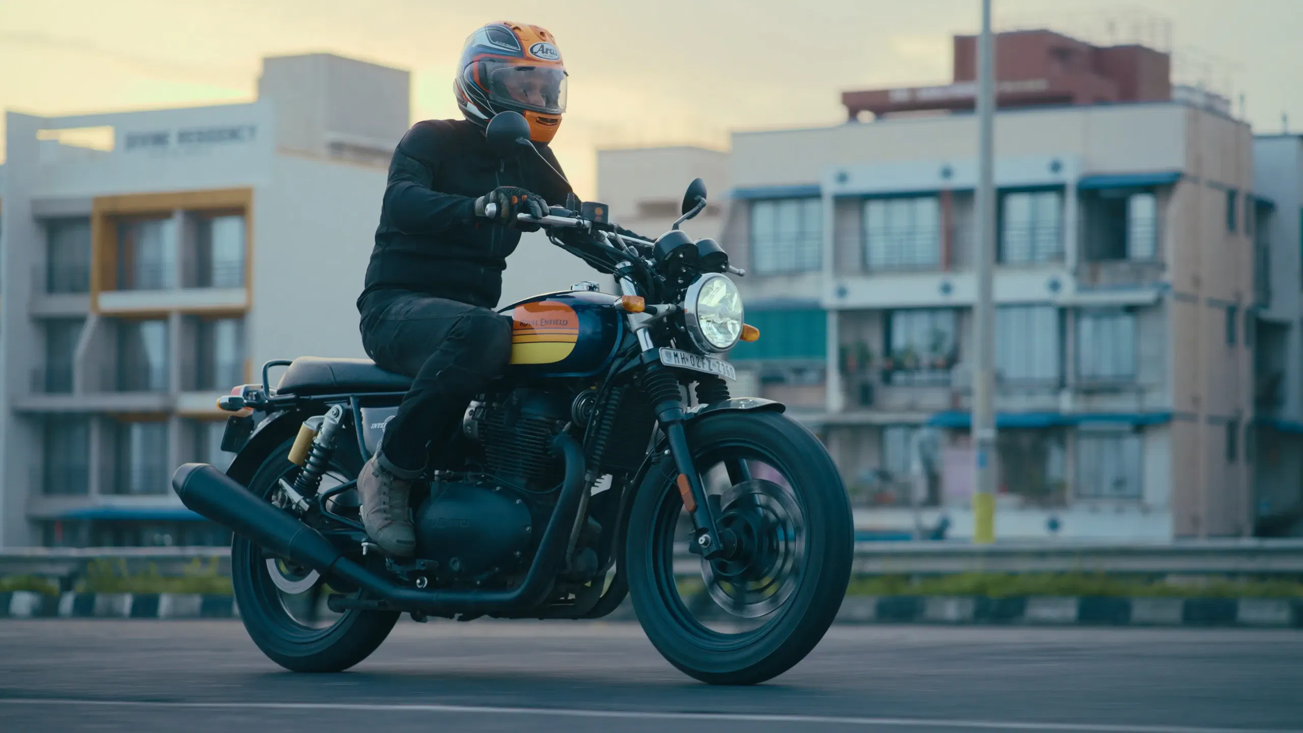 Interceptor 650 interior 2