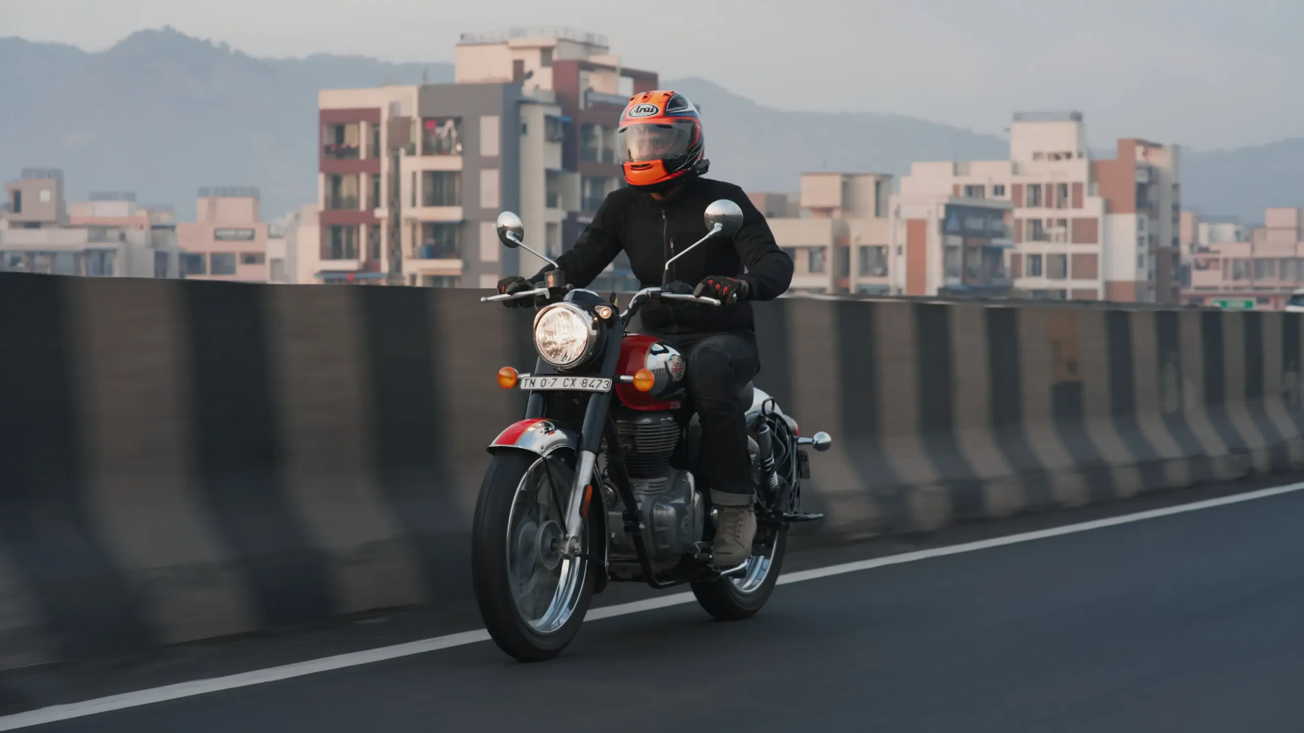 Classic 350 exterior 1