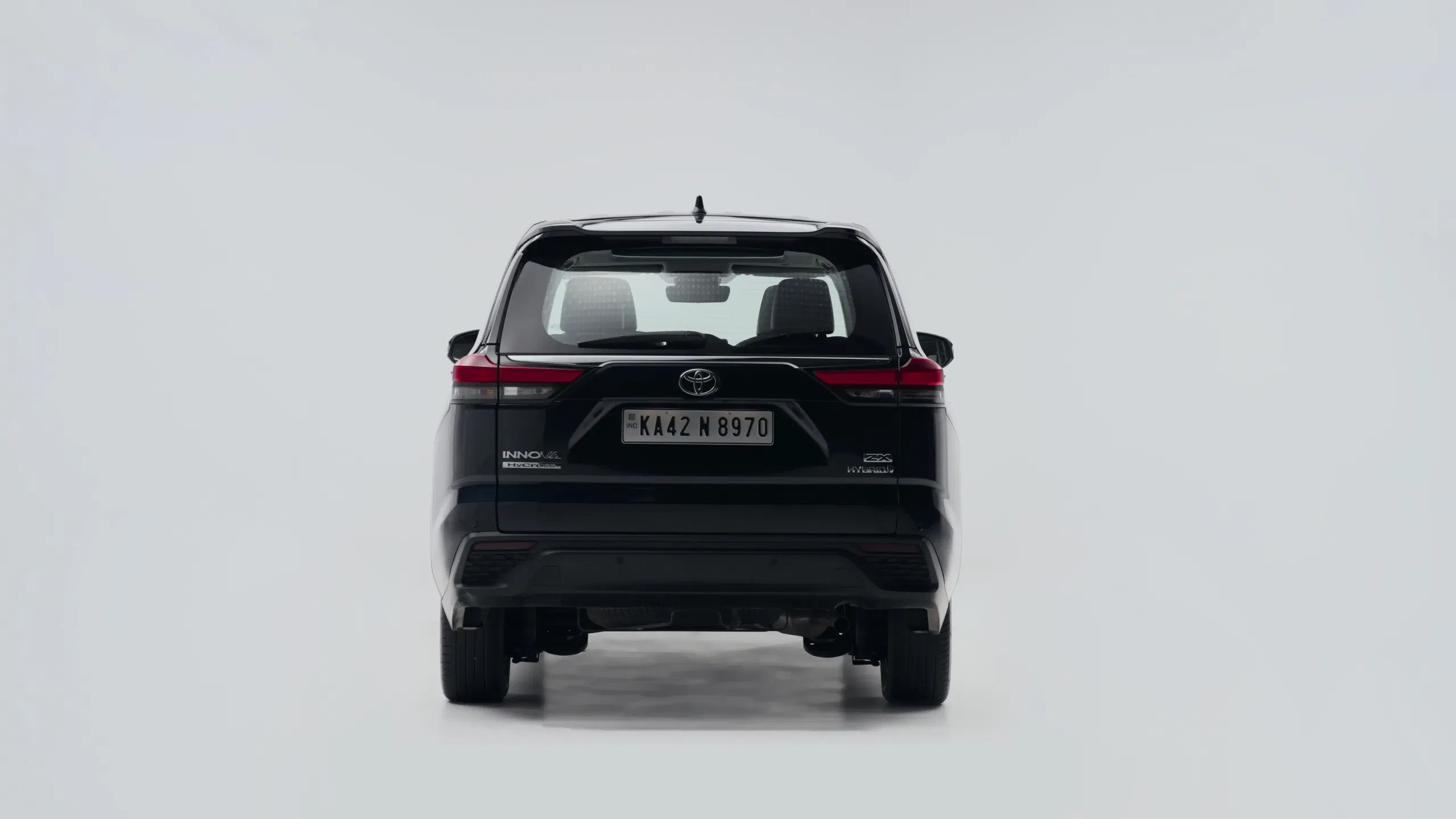 Innova Hycross exterior 1