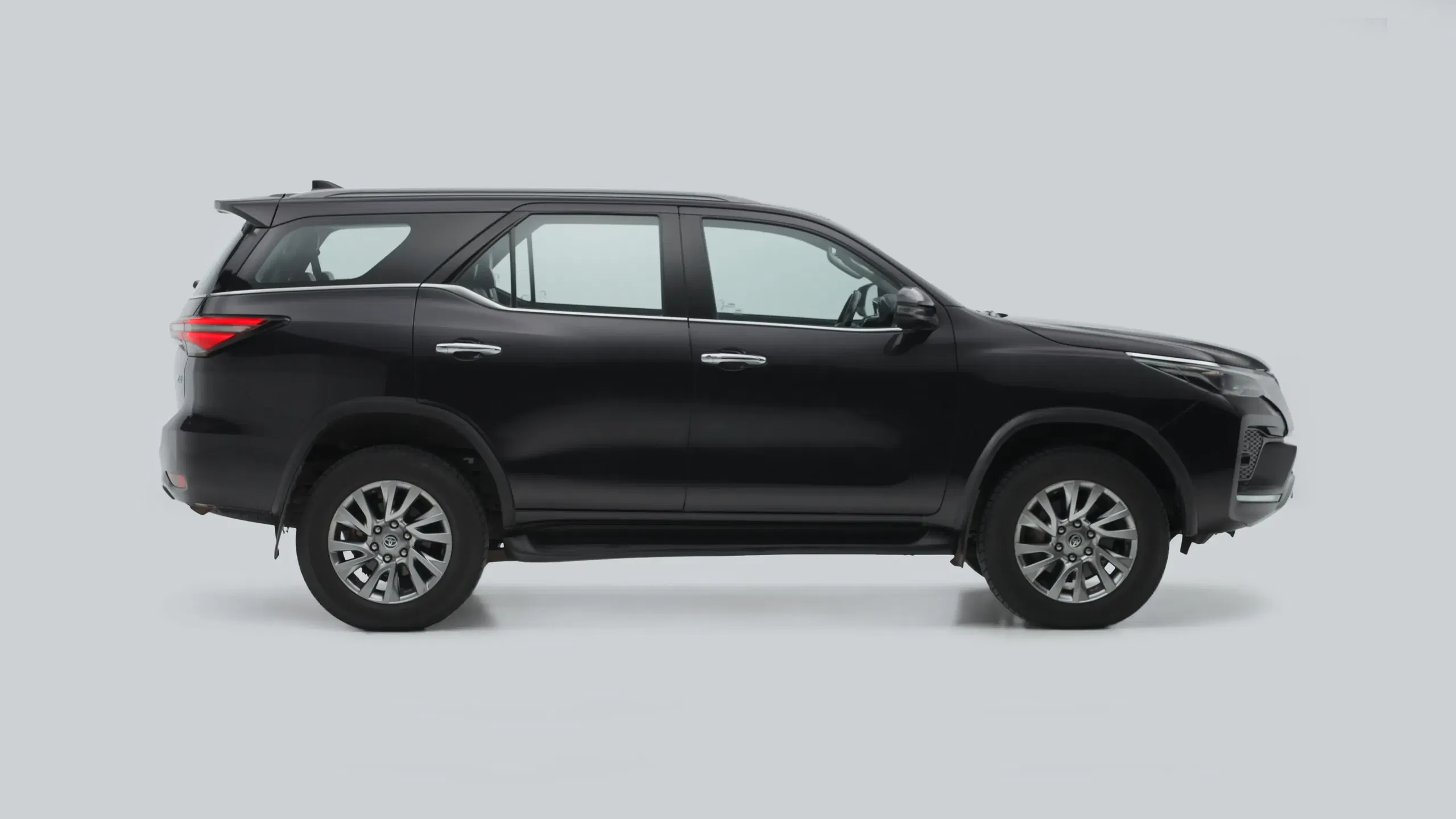 Fortuner 29